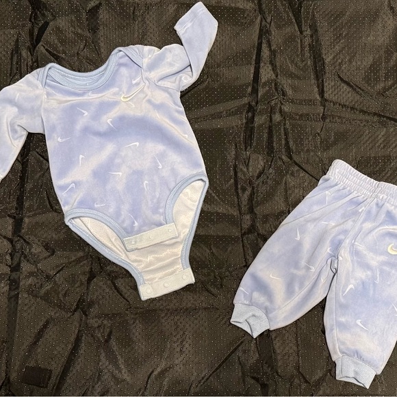 Nike Other - Nike Light Blue Baby Velour Bodysuit and Pants Set
